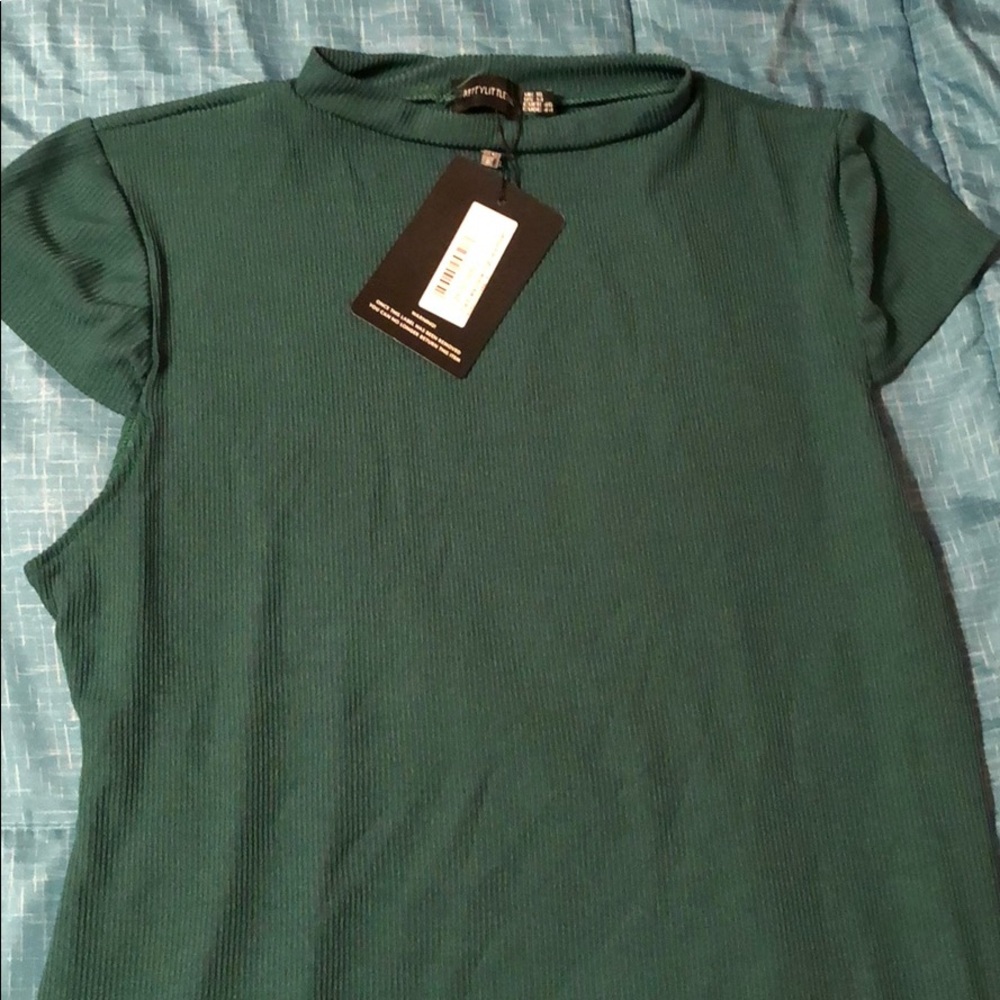 Green shirt sleeve dress